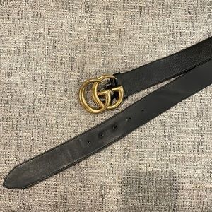 Gucci Belt. Gold Buckle.